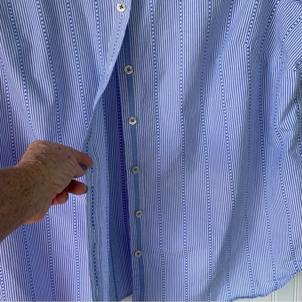 Talbots Ladies (2X) Collared, Button Up, Light Blue Striped Shirt - Picture 3 of 7